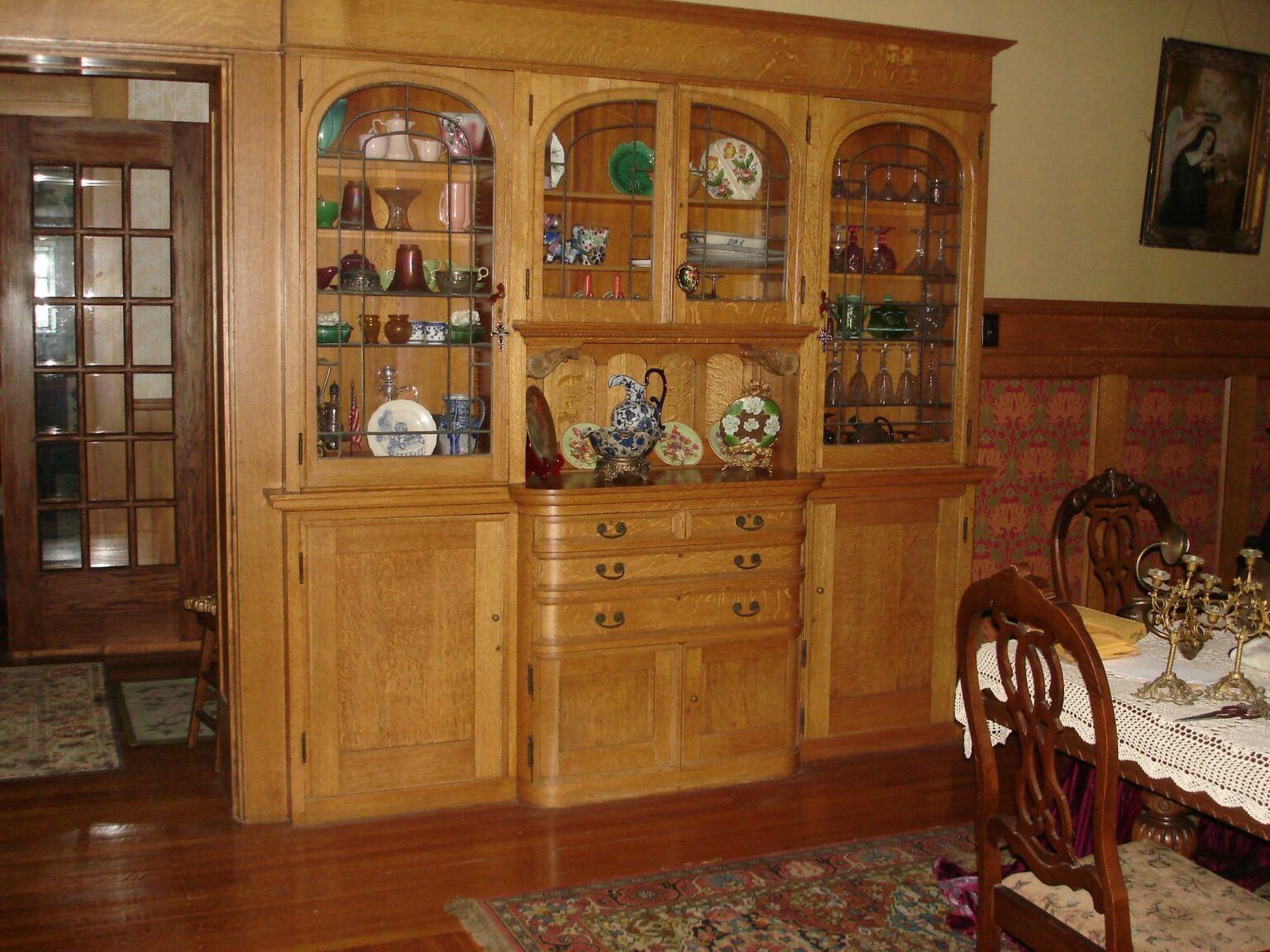 How to Decorate a China Without Dishes? ChinaPlanning